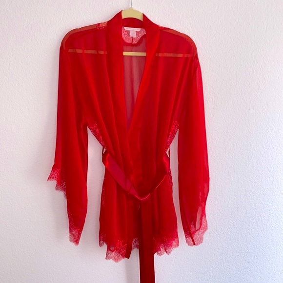 Rare Chantilly VS Lace Trim Short Robe Kimono One Size Red - Picture 1 of 8